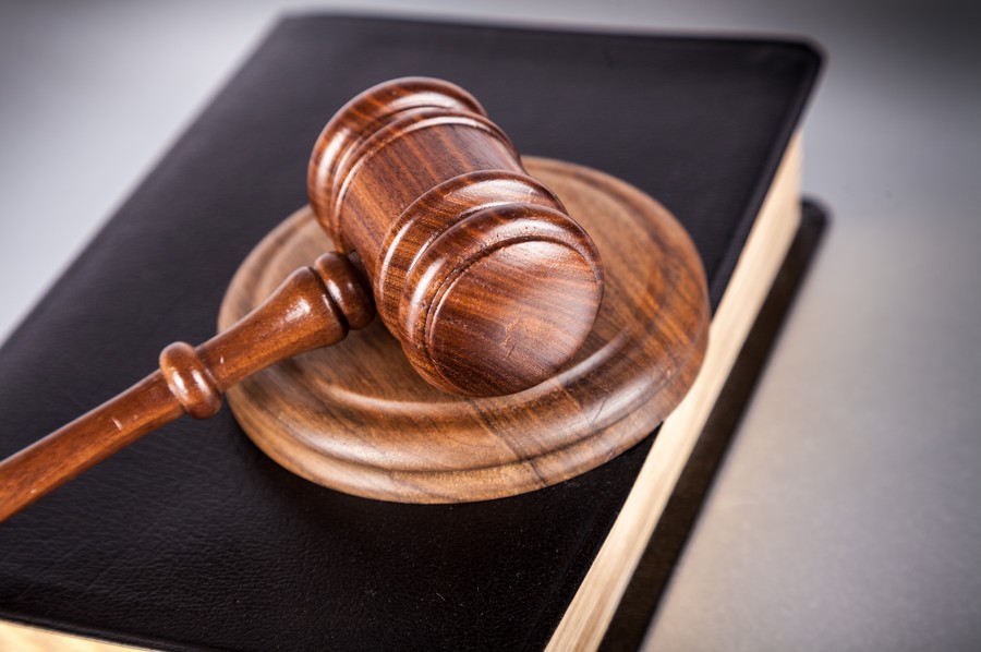 深圳律师事务所解析合同违约责任条款的重要性