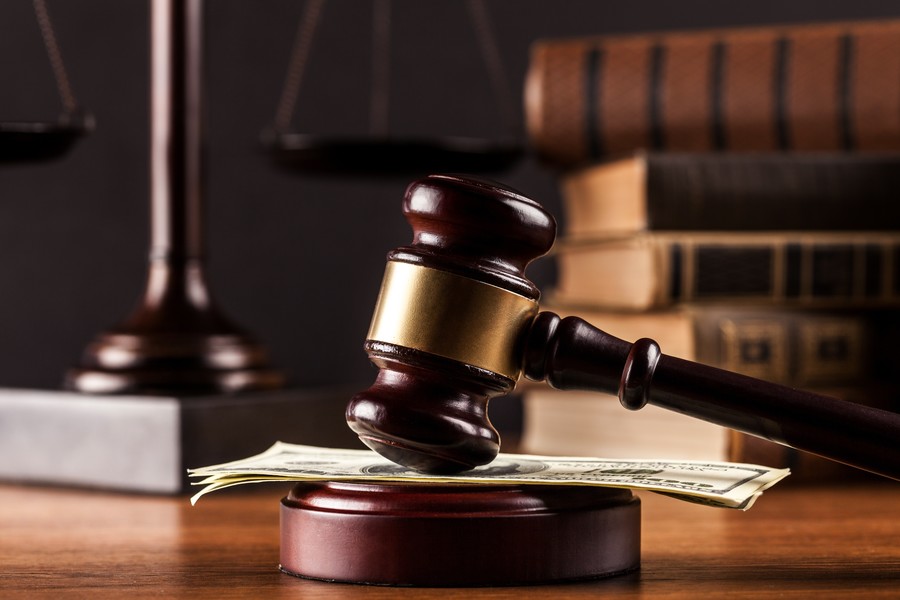 深圳刑事律师解读非法运输烟花爆竹标准：法律红线不可触碰