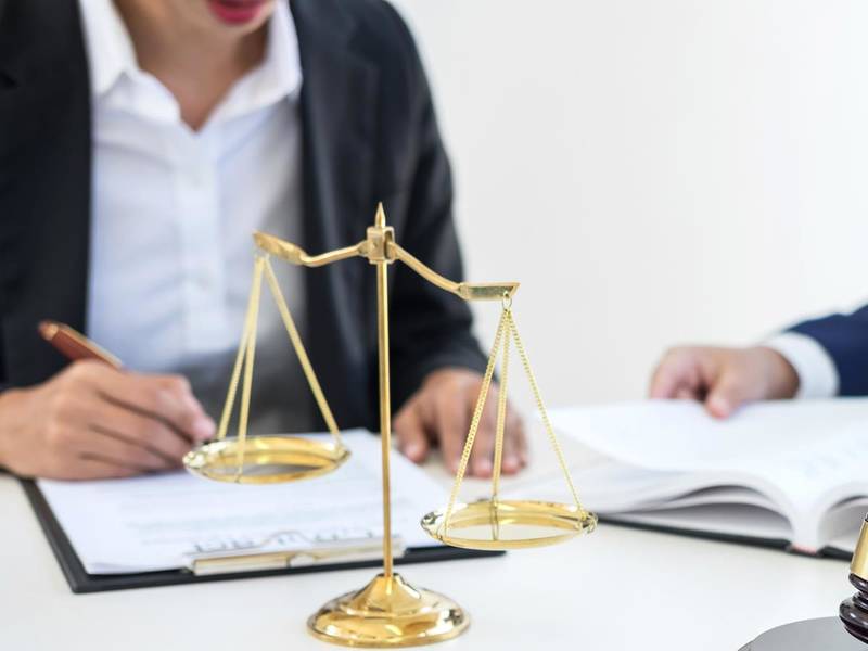 站在深圳合同律师的视角谈不可抗力与违约责任