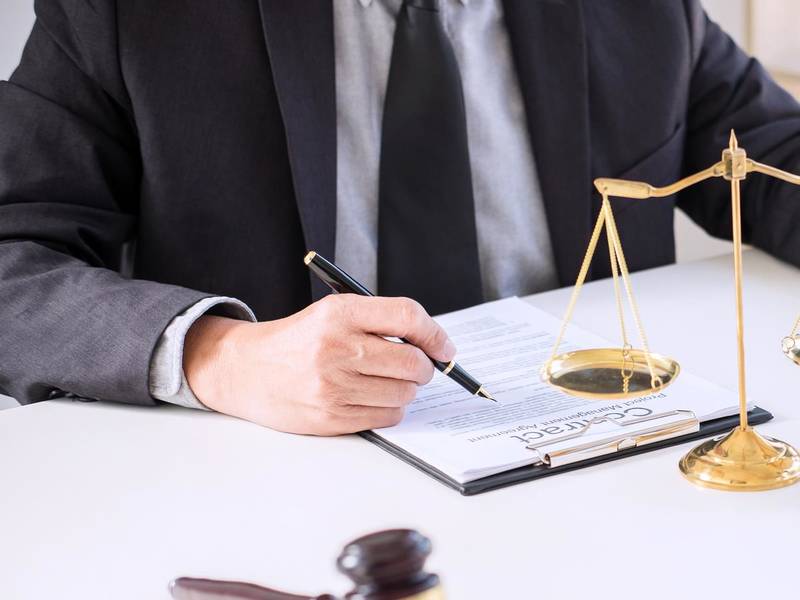 深圳合同律师关于合同违约后法律责任全解析