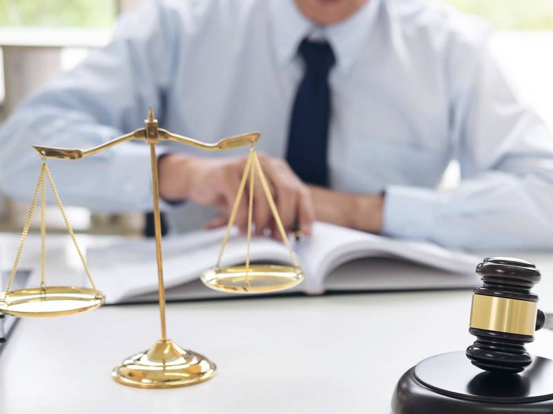 深圳合同律师解析：发包人违约后的法律应对策略